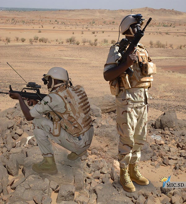 http://www.thefirearmblog.com/blog/wp-content/uploads/2014/03/sudanese-future-soldier-1.jpg