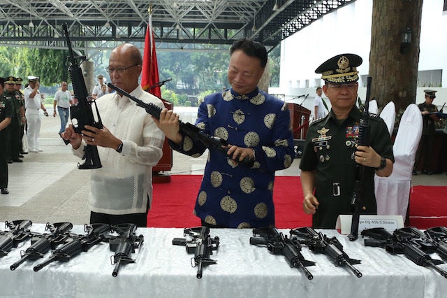 china-assault-rifles-donation-to-ph_88739055B4FF4DBB9F365D3315E55A20.jpg