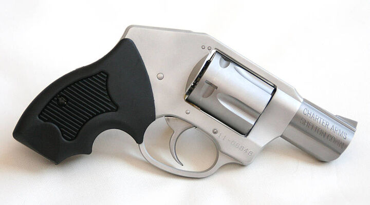charter arms undercover 38 special tac light