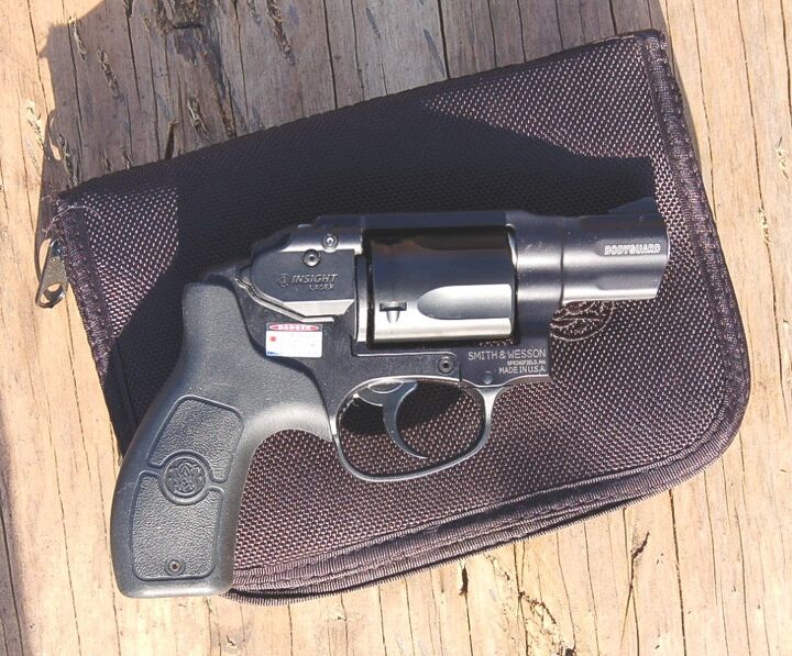 Smith & Wesson Bodyguard Revolver 38 Special Stainless 1.875 103039