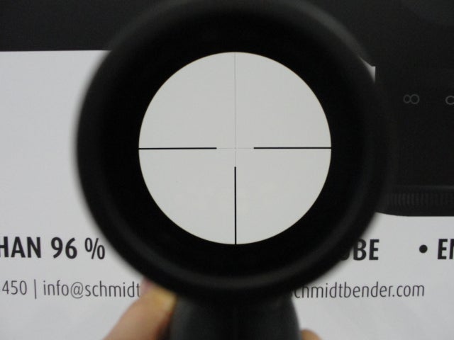 The First Focal Plane reticle comes to a cross at the center point.