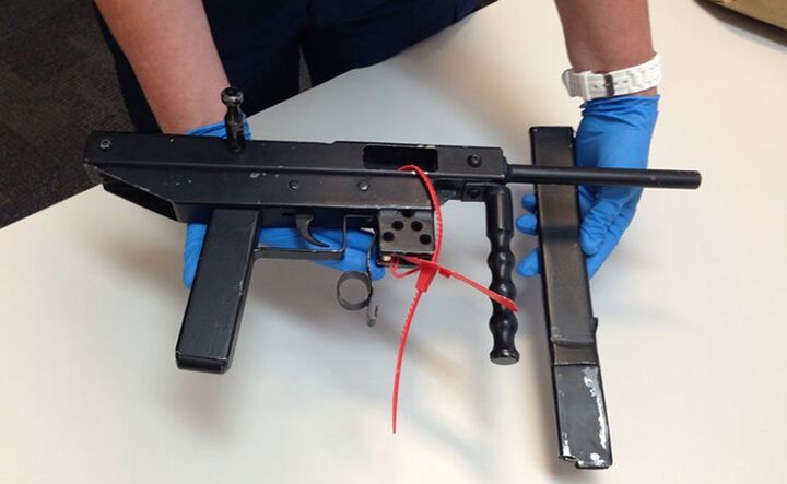 gøre ondt hovedlandet Statistikker Australian police seize homemade submachine gun during drug raid -The  Firearm Blog
