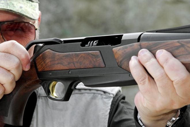 BAR Action in Straight Pull Elegance - The Browning Maral -The ...