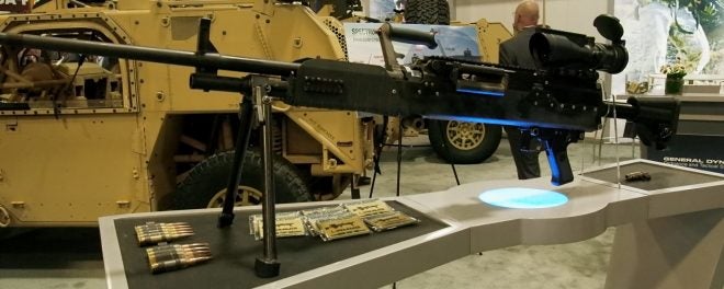 The Firearm Blog.338 FIREPOWER: Hands on with GD’s Lightweight Medium Machine Gun at [AUSA 2017]