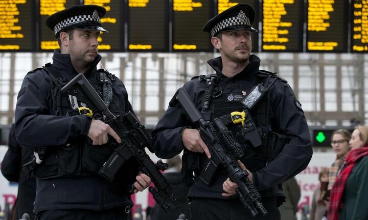 British Transport Police armed