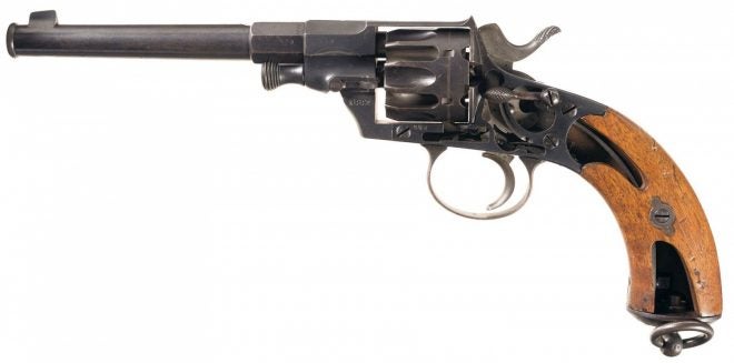 German revolver cutaway (RIA)