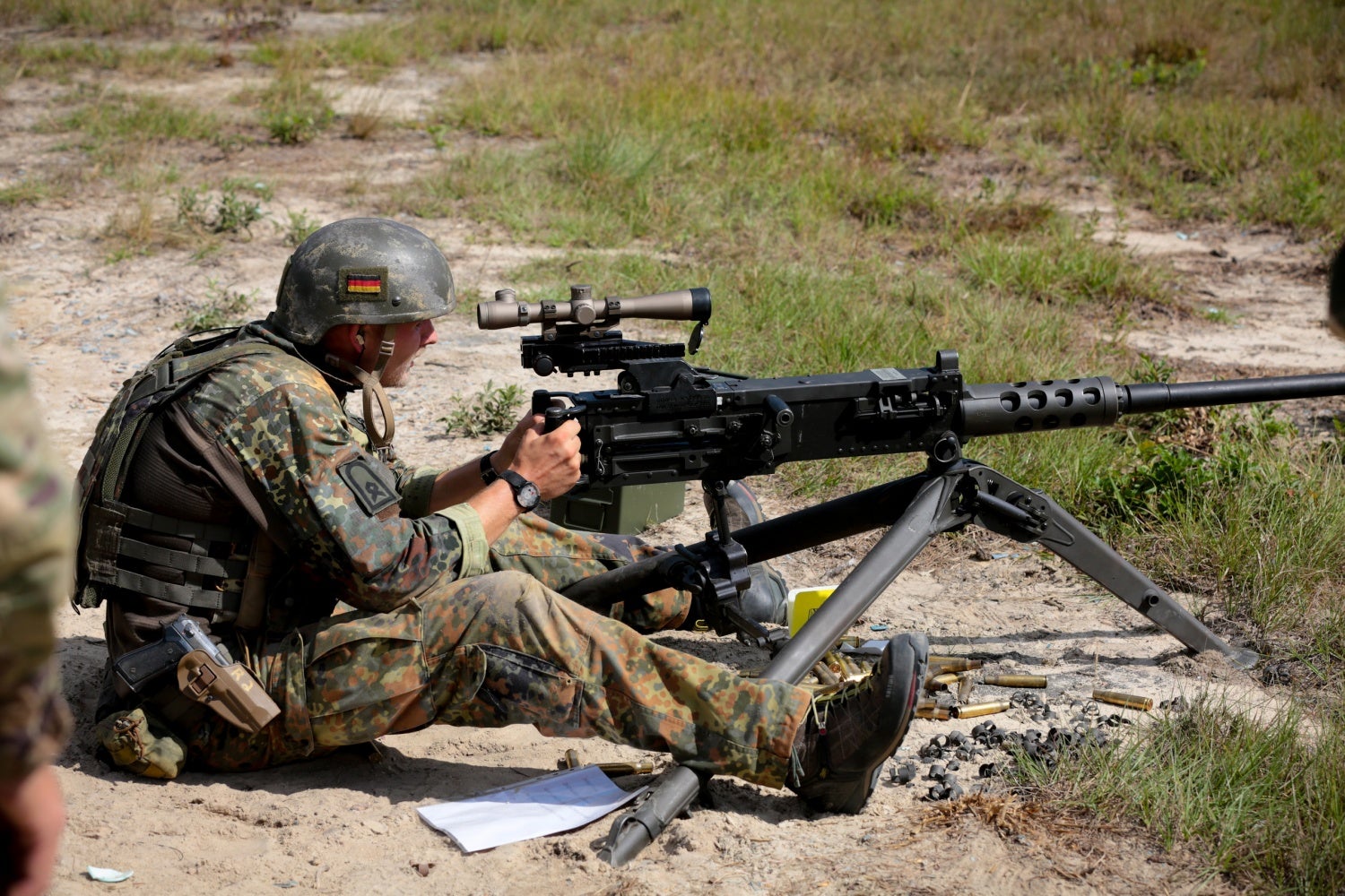 POTD: .50 BMGs – Browning M2 and Barrett M82 -The Firearm Blog ...
