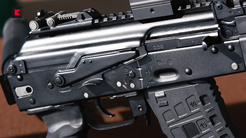 Improvements and New Features of AK-12 and AK-15 Rifles (6)