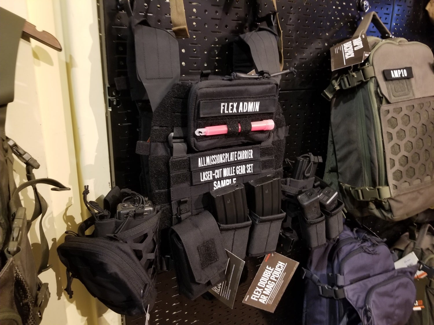SHOT 2019] Low Profile/Scalable All Mission Plate Carrier from 