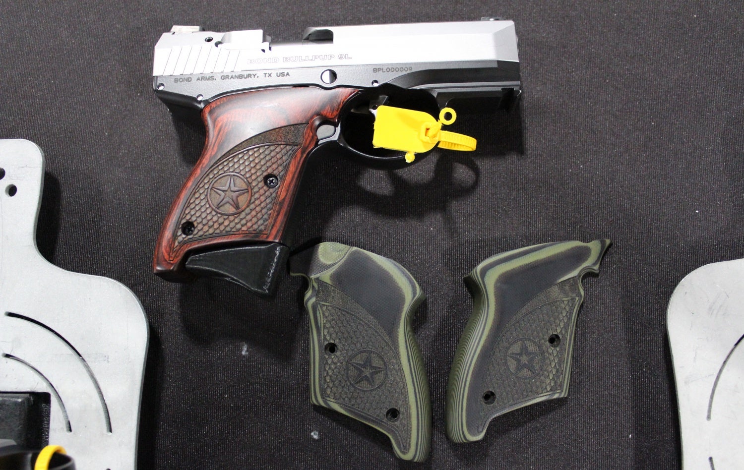 [SHOT 2019] BOND ARMS Bullpup9L Pistol and Aluminum Framed Derringer (2)