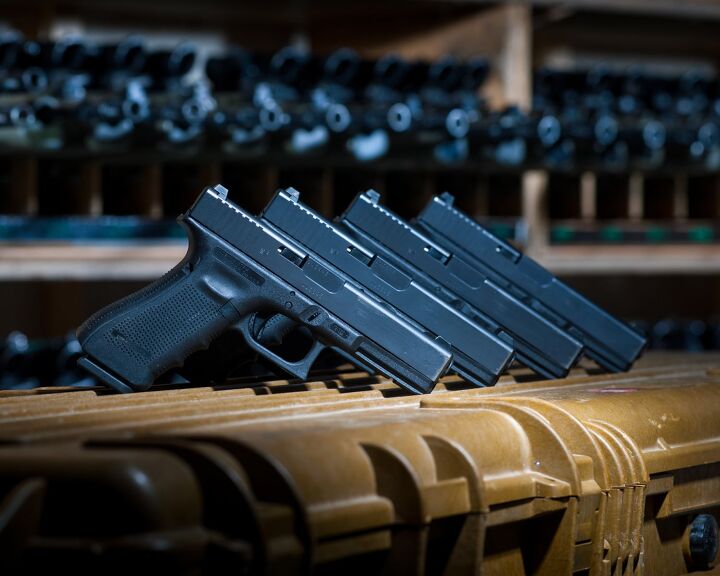 Glock 17 Vs. 19 – Which One Should You Get? - Wing Tactical
