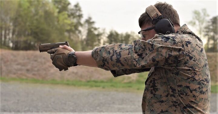 The Marines Go Compact - USMC Begin Issuing MHS M18 -The Firearm Blog