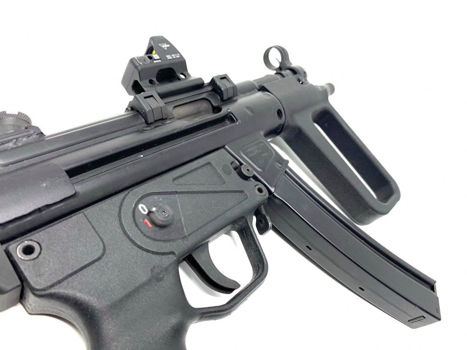 Phoenix, AZ, has made the H&K Prototype VFG (Vertical Fore Grip) for th...