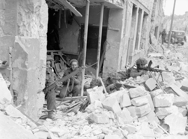 POTD: BREN Light Machine Guns in France 1944