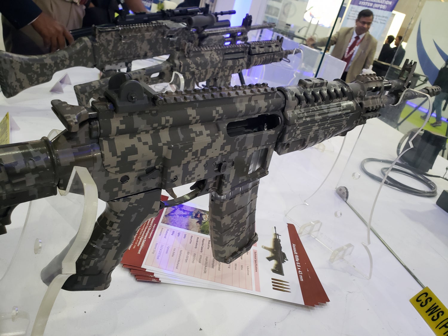 6.8 SPC assault rifle - right side