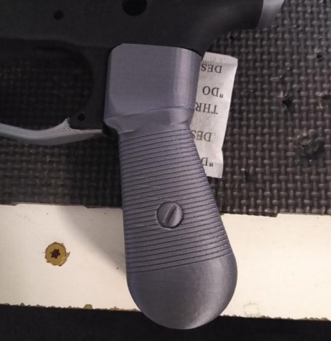 Thanks to the magic of 3D printing, you can have a broomhandle grip for your own blaster replica or other AR!