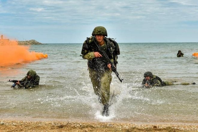 POTD: Russian Marines in an Amphibious Landing Operation