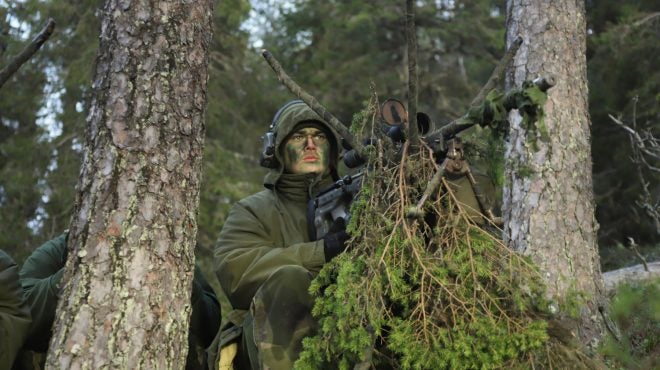 POTD: Swedish Arctic Rangers with PSG 90B Sniper Rifles