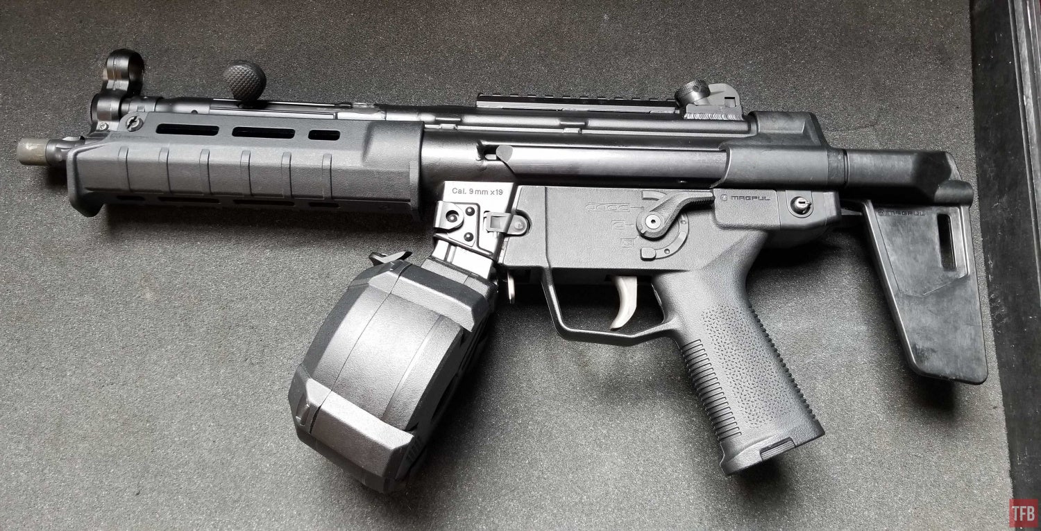 [TFB GUNFEST] Magpul MP5 Brace