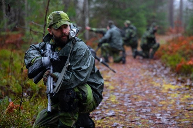 U.S. Army Green Berets Train with Swedish Home Guard