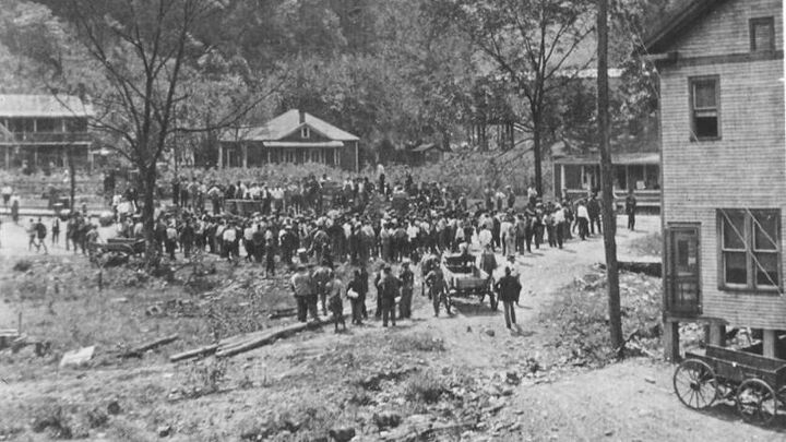 Coal Miners Revolt: The Battle of Blair Mountain West Virginia