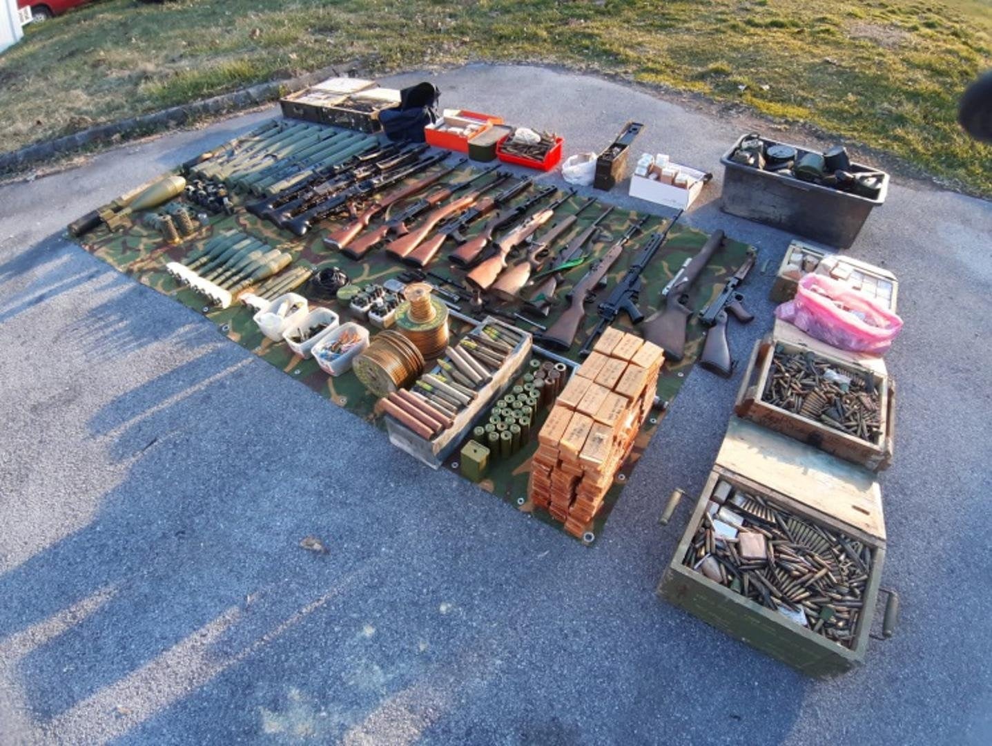 Croatian Man Turns in His Entire Arsenal to the Police