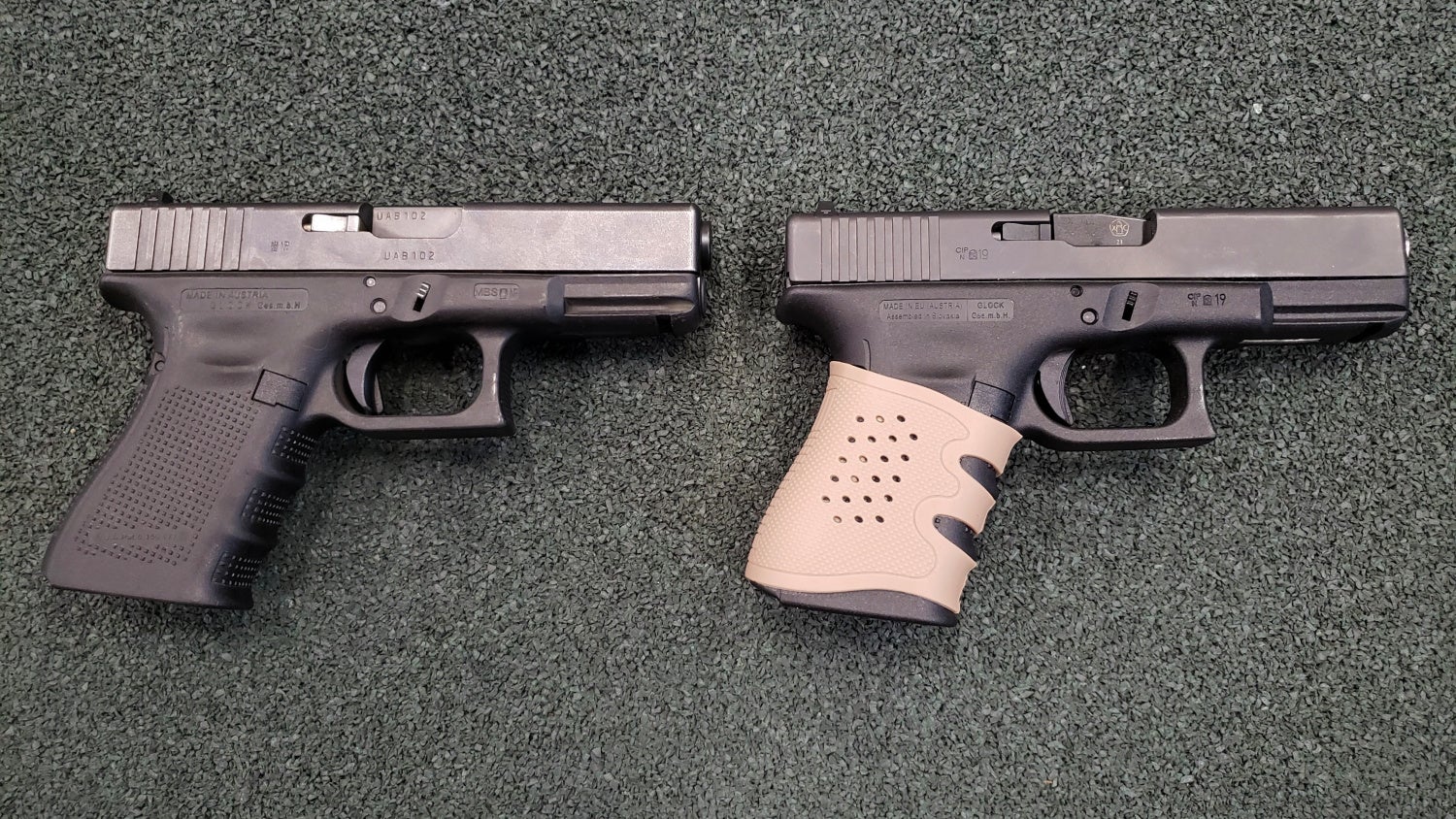 Left - standard Gen 4 Glock 19, right - second version of Glock-T