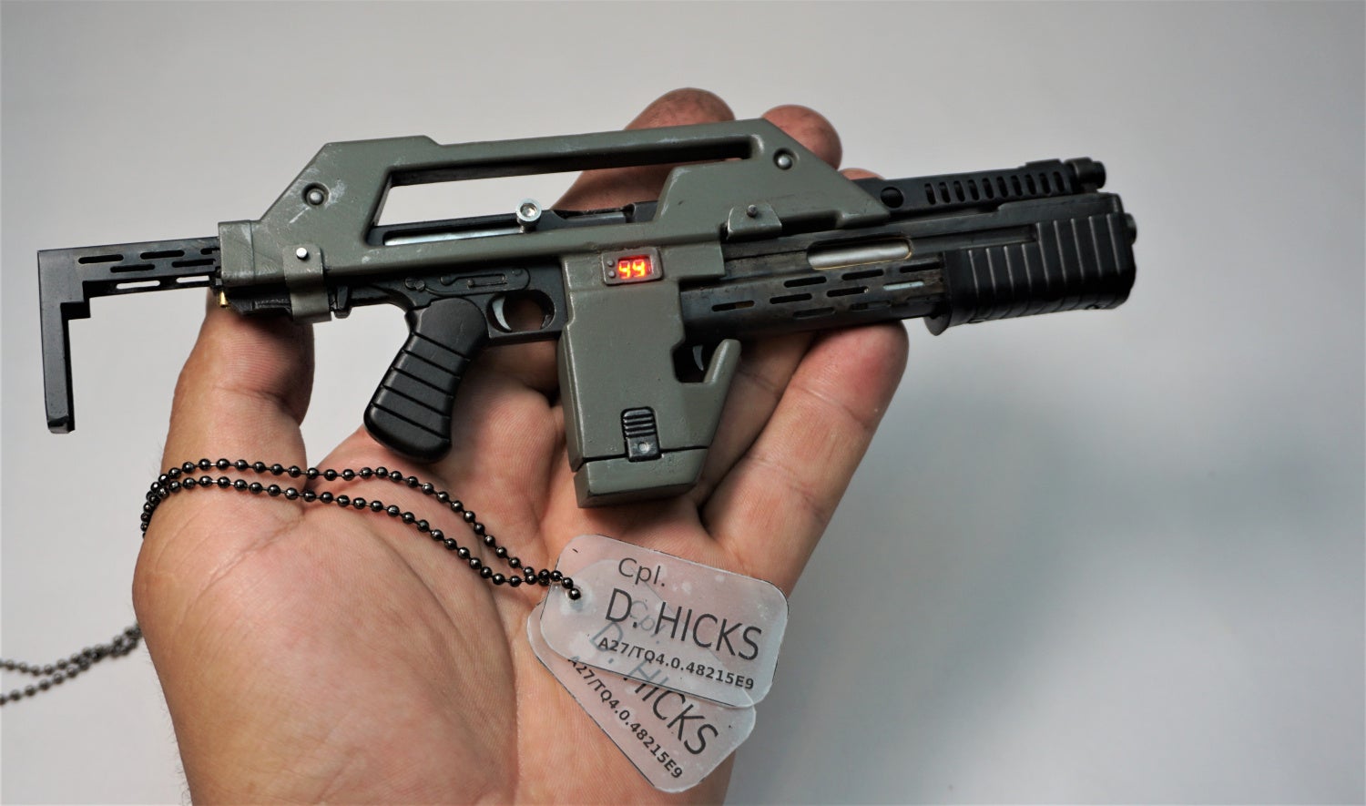 Functioning Quarter Scale M41A Pulse Rifle Replica from Aliens