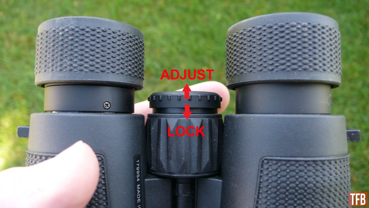 How to Adjust Leupold Binoculars? 