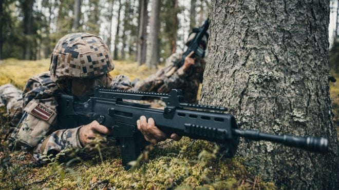 POTD: Latvian Army - H&K G36s in Basic Military Training