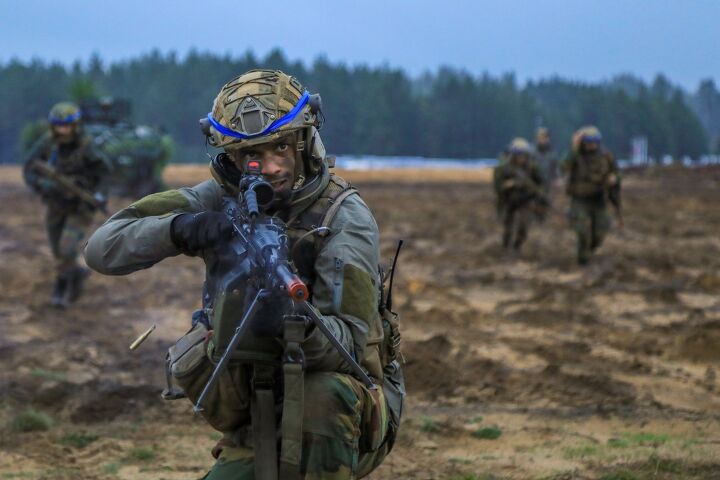 POTD: Belgian Armed Forces in Exercise Iron Wolf