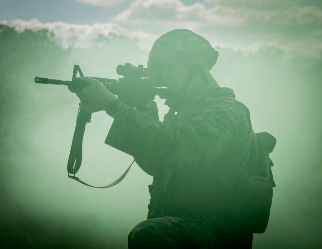 POTD: Tactics with the M16A4 and M4 Weapon Systems