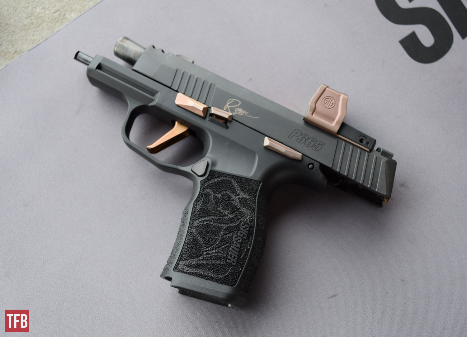 sig-sauer-2023-hands-on-with-the-sig-sauer-p365-rose-gun-and-tactical