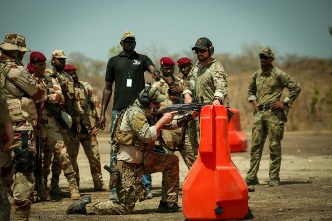 POTD: Mauritanian Armed Forces conduct Dynamic Shooting Drills