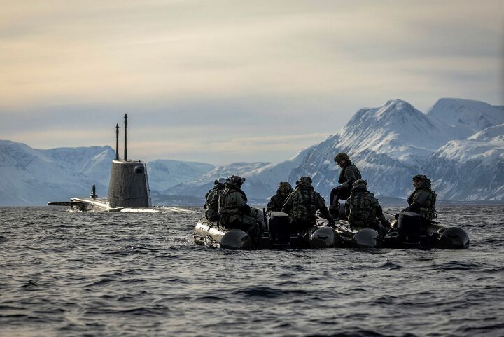POTD: Royal Marines with Submarine in Northern Norway | True Republican