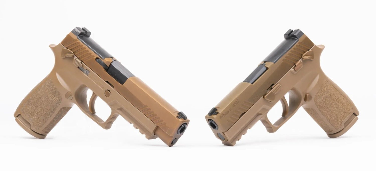 The pair of pistols being auctioned bear matching serial numbers, #TF000041 for the M17 and #TC000041 for the M18.