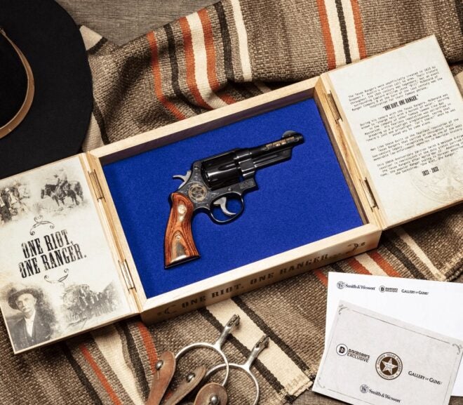 Smith & Wesson Texas Rangers Bicentennial Revolver (1)